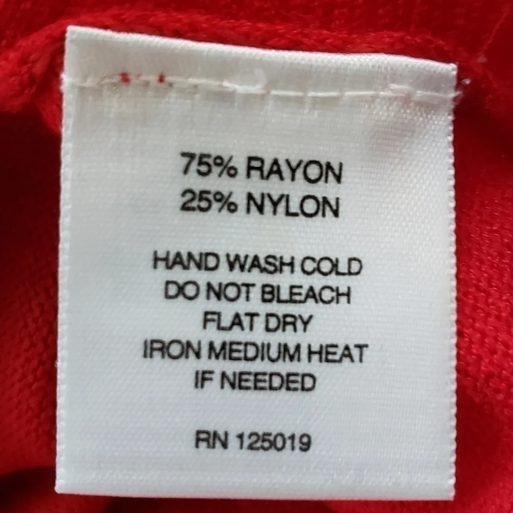 HANNAH SWEATER GOLD BUTTON SLEEVES SZ L RED - Picture 7 of 7